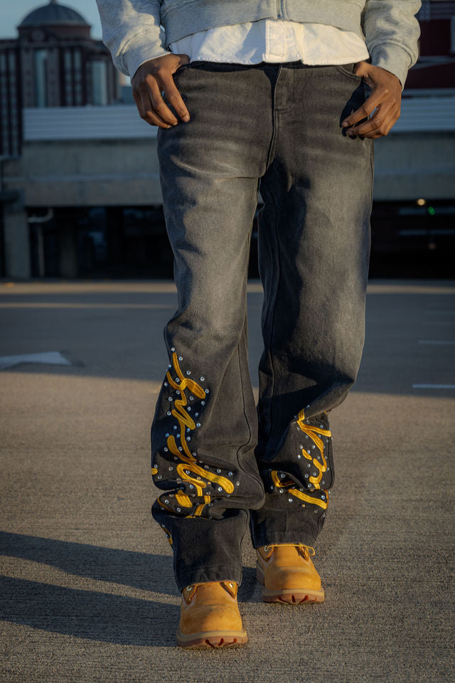 VIVID LAYERS Signature Denim